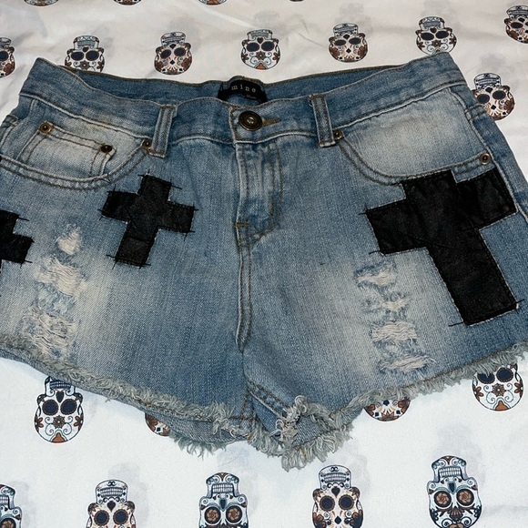 Mine Patched Crosses Cut Off Distressed Ripped Denim Shorts Womens SZ Medium - Picture 1 of 7